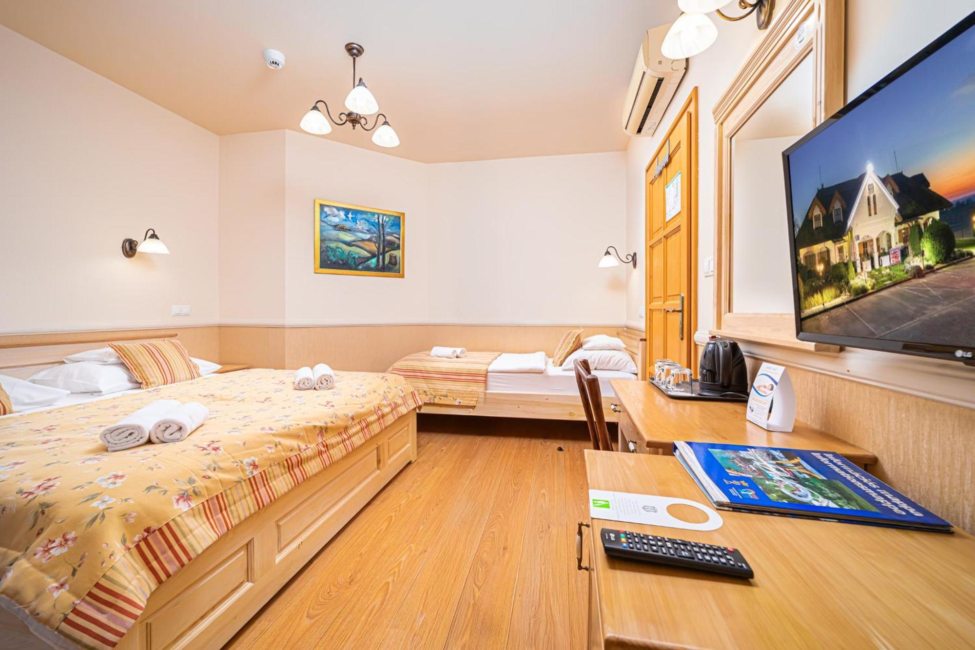Rigotanya Relax & Wellness Panzio Buekfuerdo Hotel Buitenkant foto